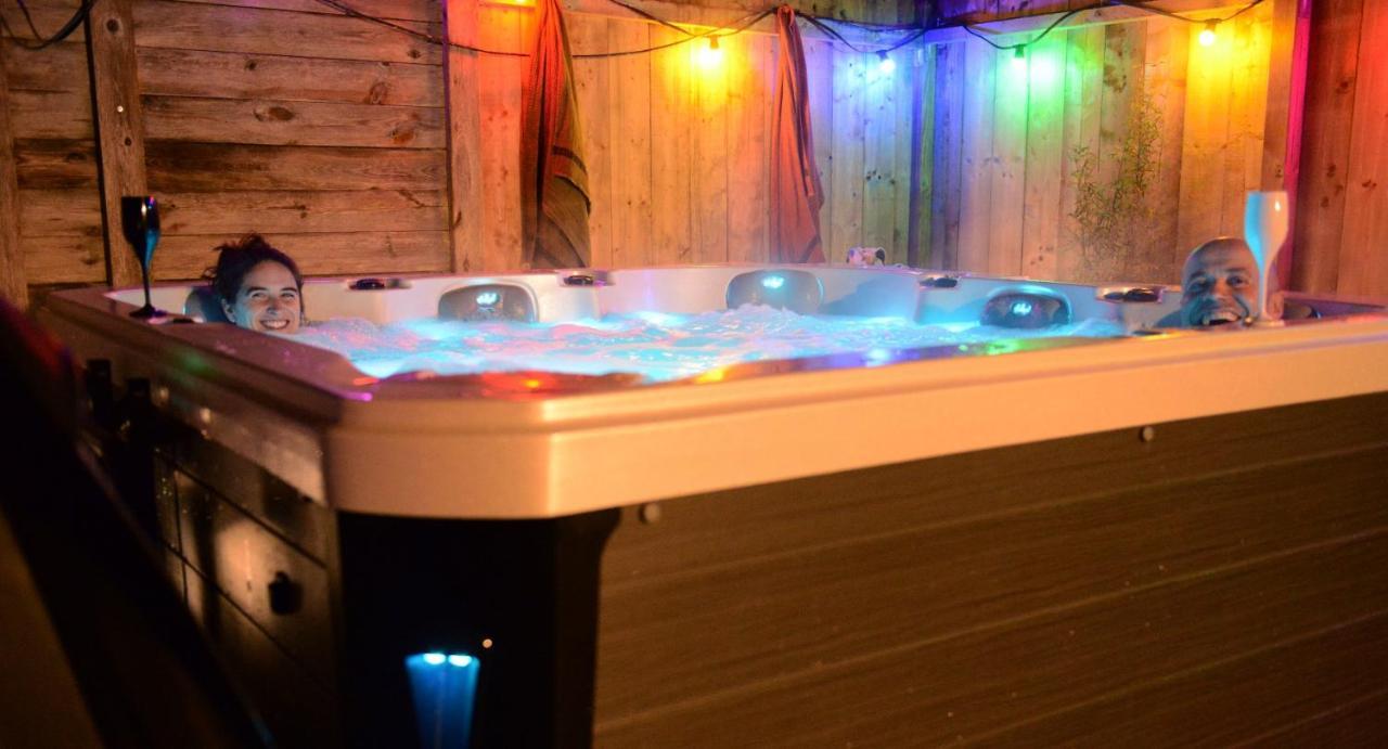 Roulotte Gites O Bien-Etre Massage Spa Sejour Bien-Etre En Hebergement Insolite Roulotte Karantez Ou En Gites Melon Ou Yock A 800 M Des Plages Maison D'Hote Drogou Porspoder Eksteriør billede