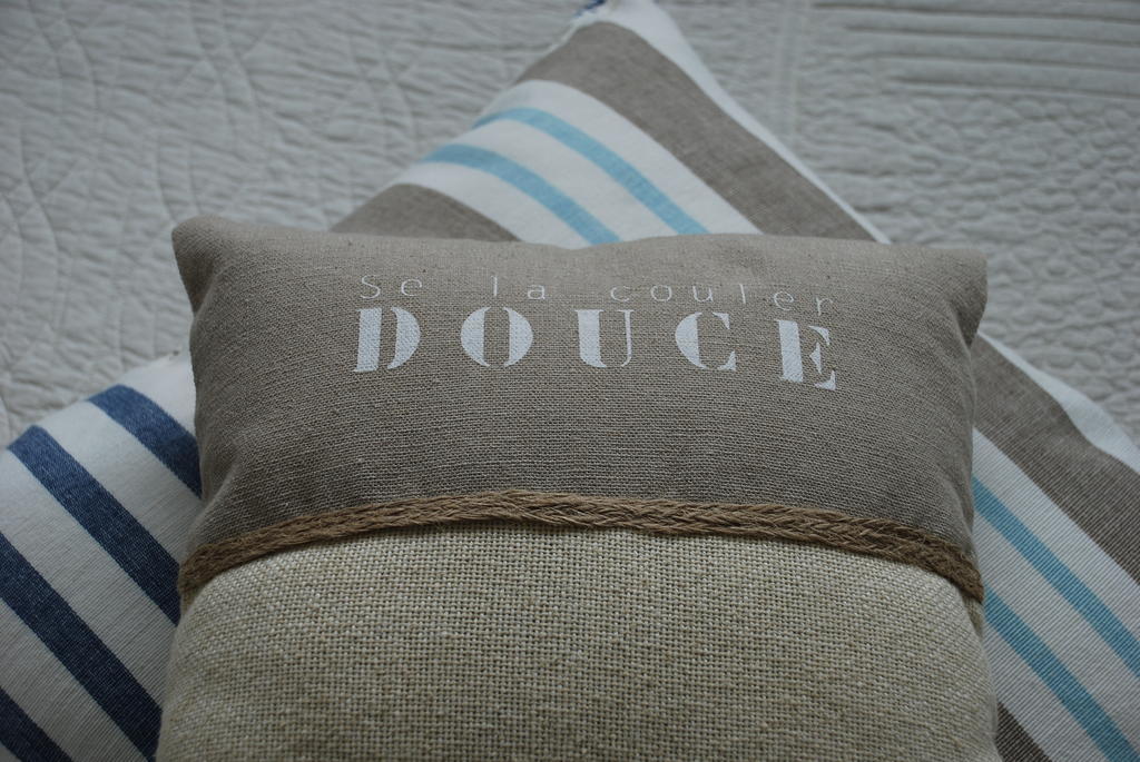 Roulotte Gites O Bien-Etre Massage Spa Sejour Bien-Etre En Hebergement Insolite Roulotte Karantez Ou En Gites Melon Ou Yock A 800 M Des Plages Maison D'Hote Drogou Porspoder Værelse billede